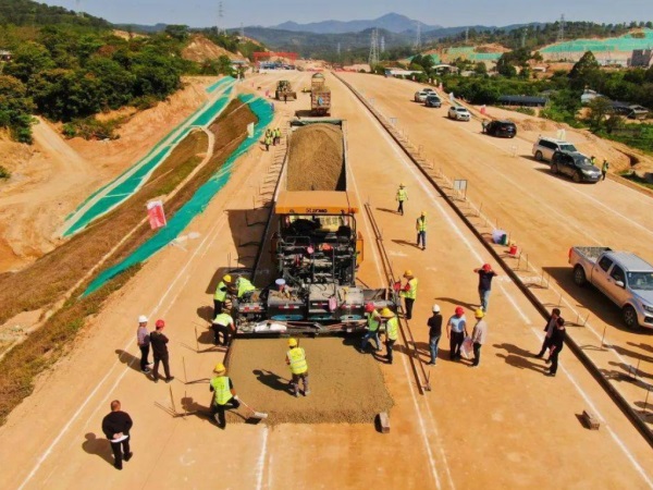 丽江高速公路